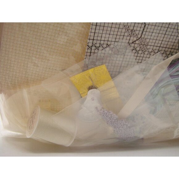 NEW The Creative Circle Cross Stitch Kit 9" Lilacs & Lace Cornucopia ACOC #1966 - Picture 8 of 11